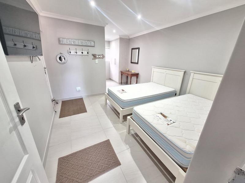 4 Bedroom Property for Sale in Hartenbos Landgoed Western Cape